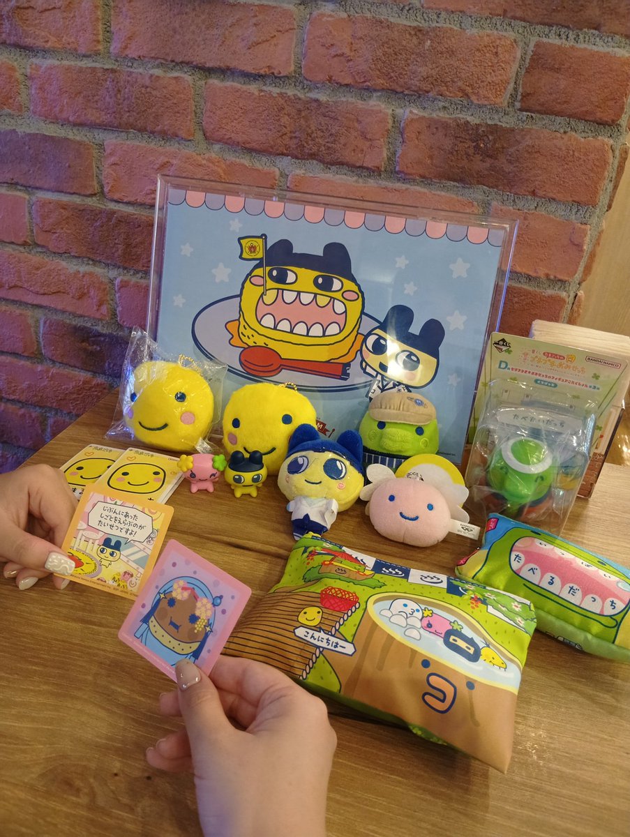 ま　こ tweet media