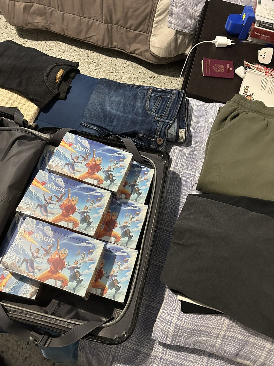 Time to prepare my luggage for Worlds Championship!
First of all: DRAAAAAAAAAFT!!!