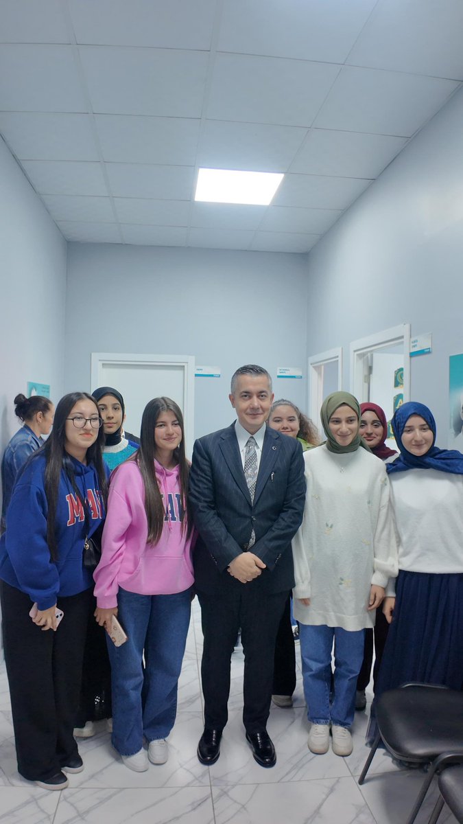 İstanbul Vali Yardımcımız ve Esenyurt Belediye Başkan Vekilimiz Sayın Can Aksoy, vakfımızı ziyaret ederek bizleri ziyadesiyle memnun etmişlerdir.
Emanet bilinciyle yürüttüğü görevi, adaletli duruşu ve gönüle dokunan yaklaşımıyla kendisinden istifade ettiğimiz kıymetli devlet