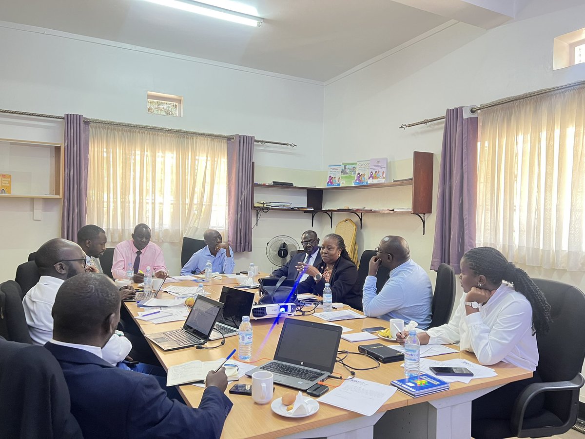 Today, UCS successfully held the Board of Directors’ Orientation and Swearing-In Ceremony. 

We officially welcomed the newly appointed Board Members to the Society and we are truly delighted to have them on board. We look forward to working together to strengthen our governance.