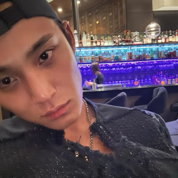 joshioei's tweet image. [restarting] (Day 1)!!

hello! I'm josh, looking for interactive moots.

🖇️ him , filo 
🖇️ new to #kpoptwt #stantwt
🖇️ engene, nctzen, carat, army, my, fear not, but any fandom will do ! 
🖇️ ifb  !!

♡ / ↻ to be moots and spread, tysm :)