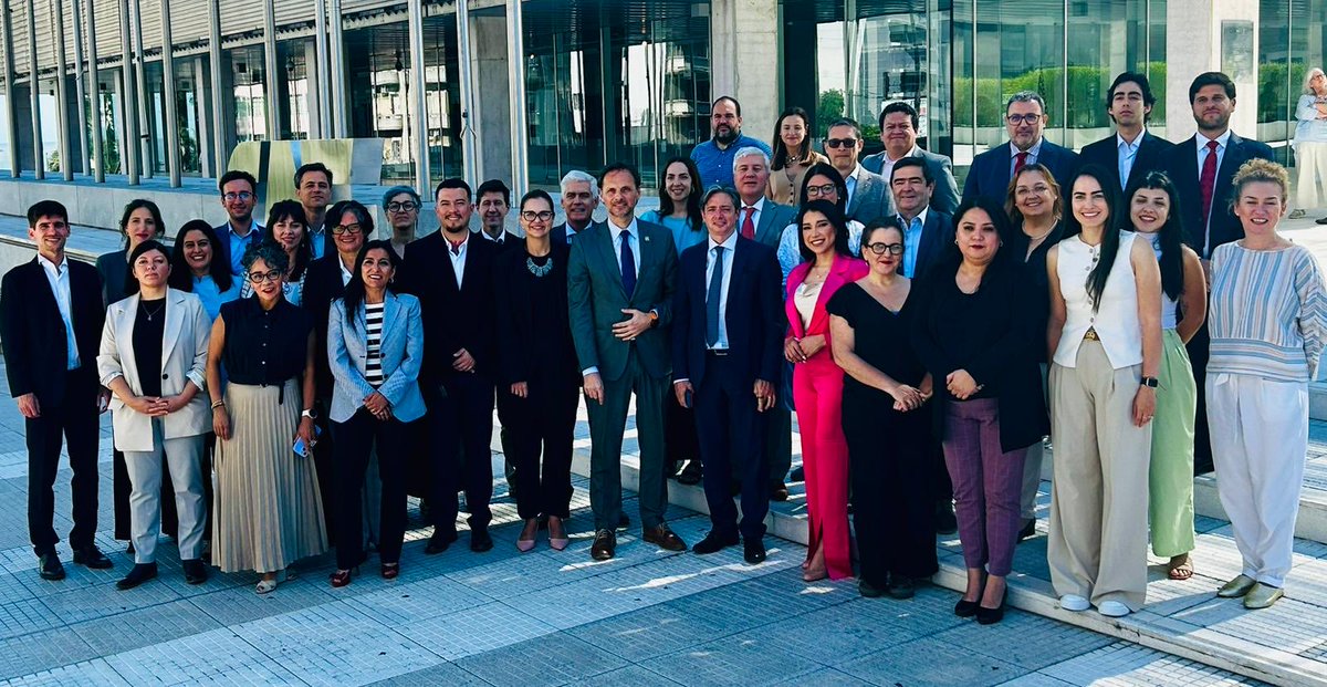 DipRodrigoGoni's tweet photo. Hace falta aprovechar las posibilidades que ofrece la #IA para mejorar las  decisiones públicas. Junto a ⁦@AgendaCAF⁩ y ⁦@PNUDUruguay⁩ asumimos los retos de la Gobernanza Digital y de la Inteligencia Artificial en Latam
⁦@Parlamento_UY⁩ 
⁦@ParlAmericas⁩ https://t.co/2Fnty78YWU