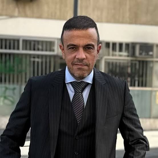 Intrusos's tweet image. 👉🏼Payarola, el Abogado de Wanda Detenido. 
-Estafa en concurso ideal con defraudación por retención indebida, defraudación por abuso de firma en blanco y defraudación por administración fraudulenta reiterada.

#Intrusos