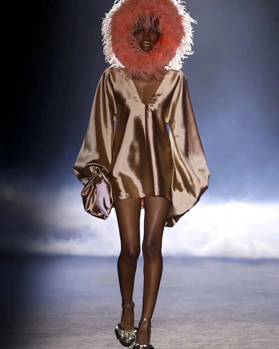 Enica_seshoka's tweet image. Tbt to when I took over Spanish fashion week in Barcelona 25 shows  🫶🏻