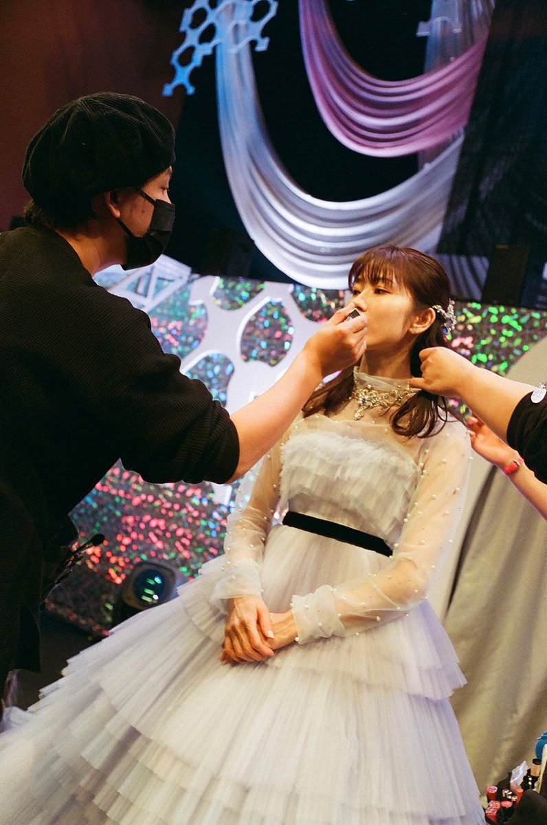 Yui_yoko1208's tweet photo. 卒業コンサートから今日で4年です🫢
あっという間の4年でした！！

変わったこともあれば、
変わらないこともあるけれど、
AKB48で過ごした12年間は、
ずっと自分の中での宝物です☺️💜

グループは20周年！
12月の武道館コンサートもとっても楽しみです！！ https://t.co/YlTRDHEjXb