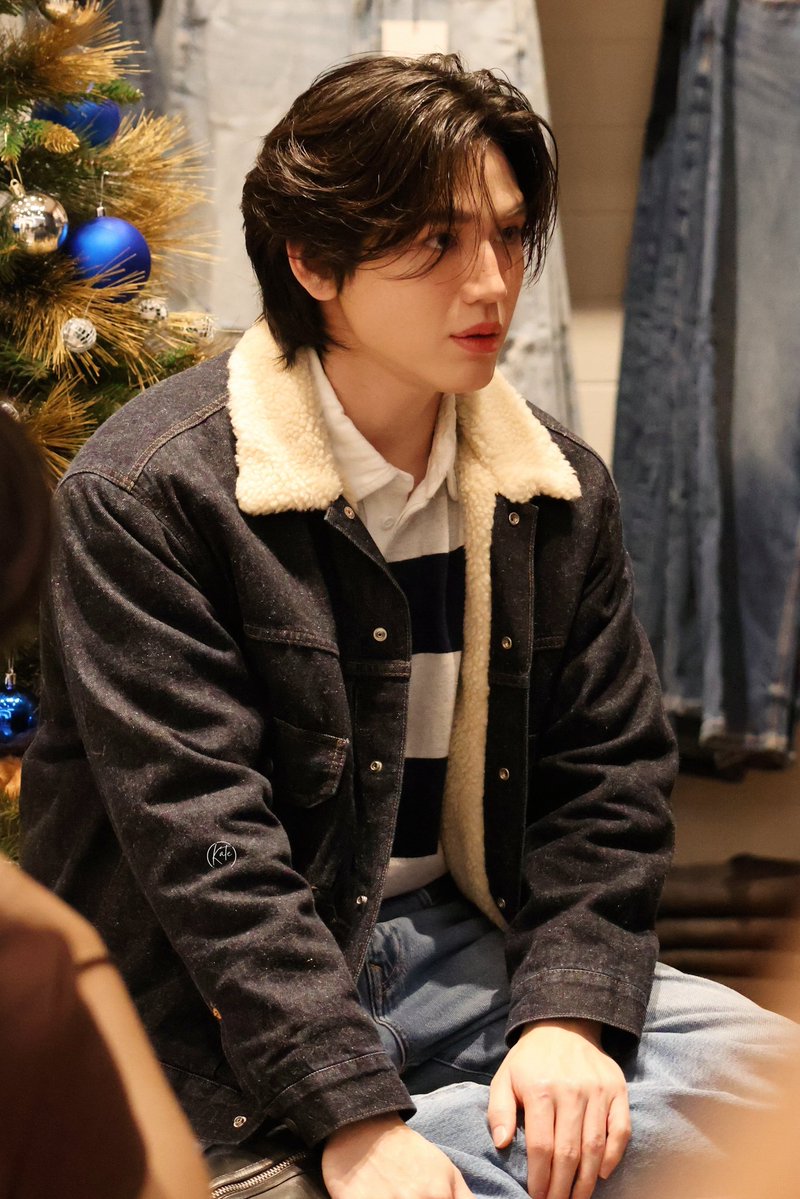 Sun_K2020's tweet image. งดงามดั่งภาพวาด🍁
TAYNEW WITH AMERICAN EAGLE
#AmericanEagleTH #AEJeans
#Newwiee @new_thitipoom