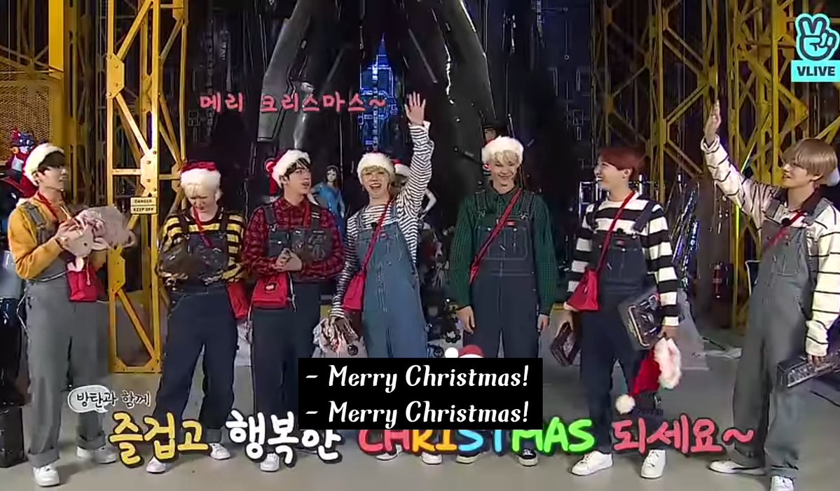 RaqibaNaz's tweet image. Dalleyeora Bangtan! This was so funny 😭😭😭

youtu.be/nJjlIbTbxUU?si…

Santa Bangtan with Pigdolph, a Christmas episode! I also get to see new aspect of Hobi, everyone was scared of thief/spy him. I really laughed alot, they are sooo cuteeeee!! 

#RunBTS #RunBTS_ep32