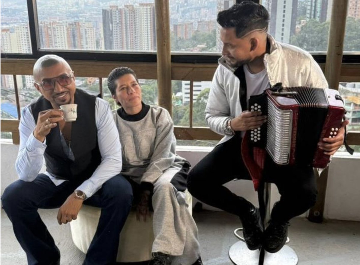 El Zocco tweet media