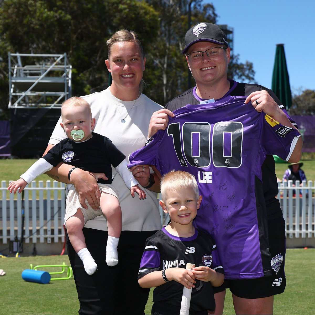 A good week for Lizelle Lee overall as she is bought by <a href="/DelhiCapitals/">Delhi Capitals</a> for R570 000. #WPLAuction #WPL2026