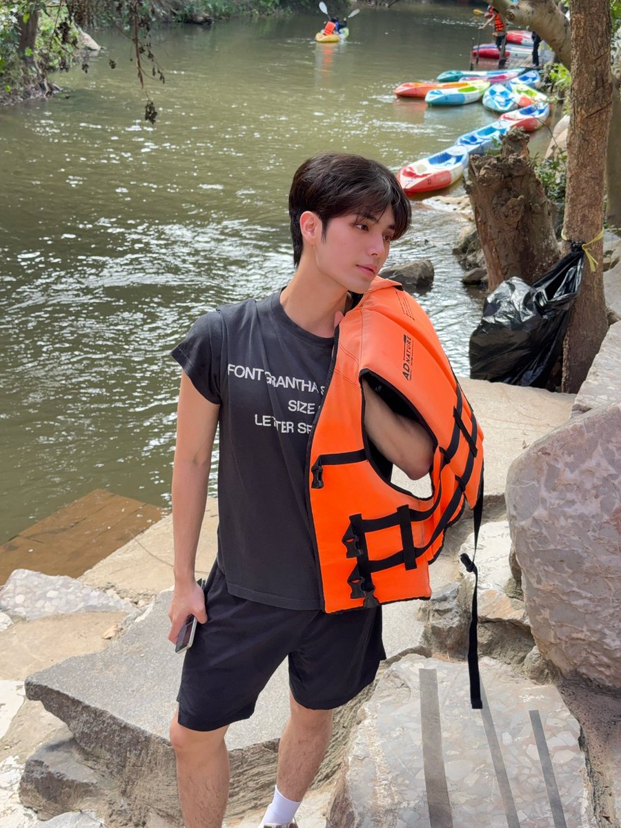 Fuaiz_thanawat's tweet photo. ฉันควรเที่ยวบ้าง https://t.co/TKG3TaueLW