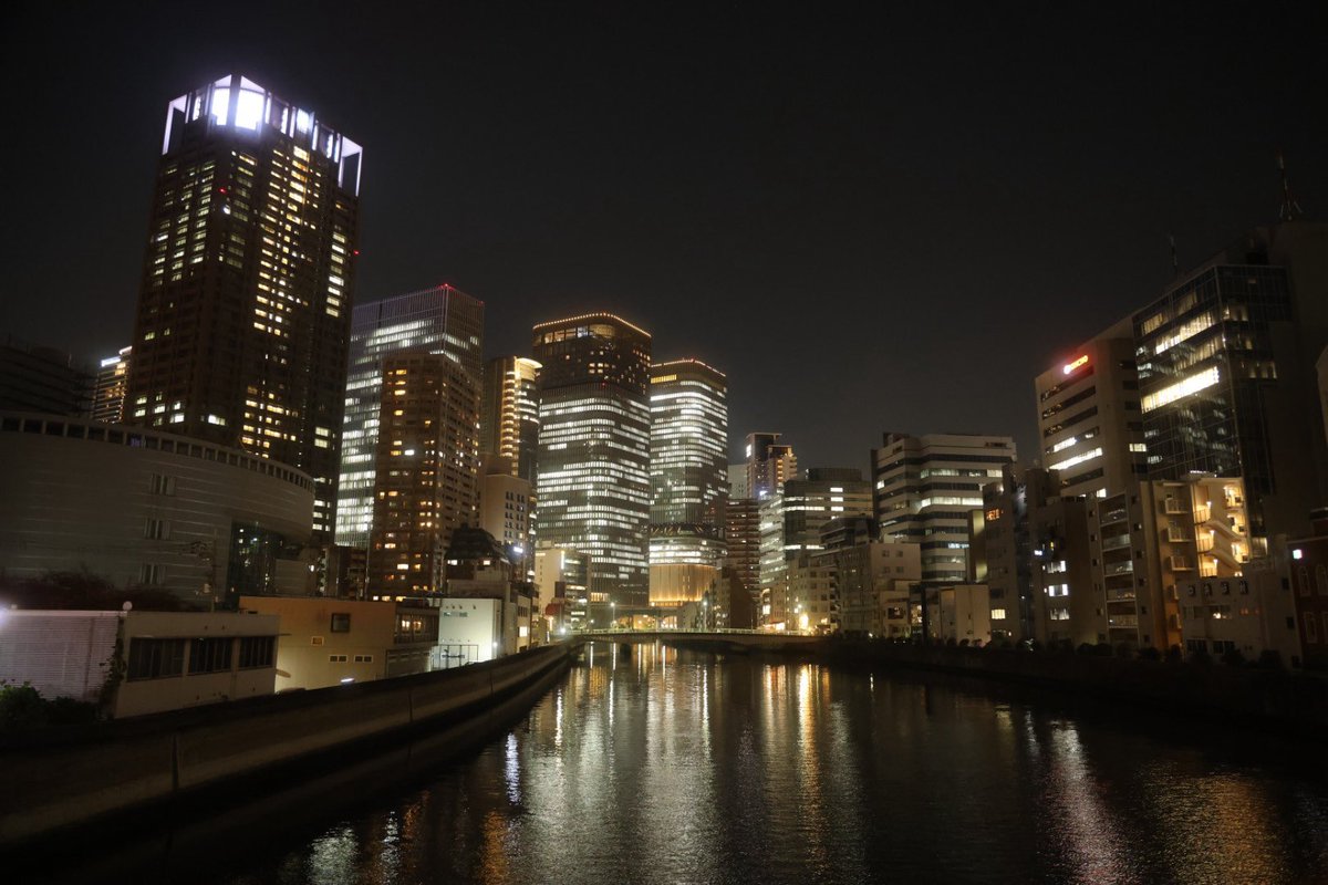 osakabuffaloes's tweet image. 夜景フィルター 比較

広角編 24mm

順番に

Kenko ブラックミスト No.1
Kenko ブラックミスト No.5
Kenko デュート Duto 
marumi シルキーソフトB

EOS R6 Mark III
RF24-105mm F4 L IS USM

#eosr6mark3