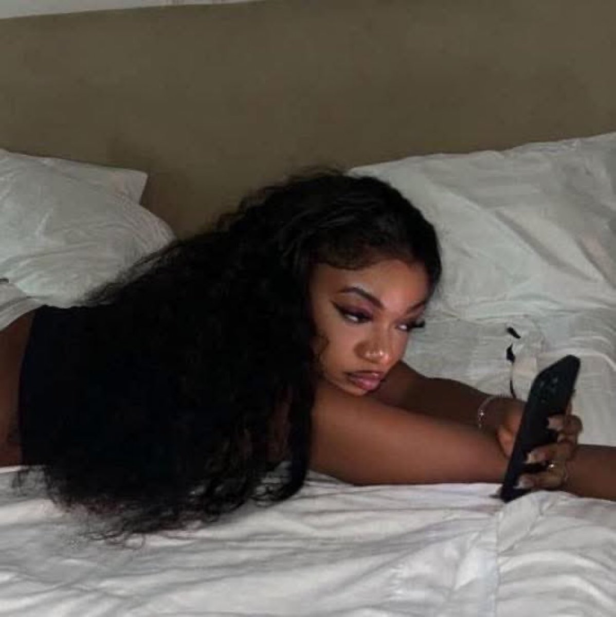 triiadxx's tweet image. Most of the time I’m at home just like this