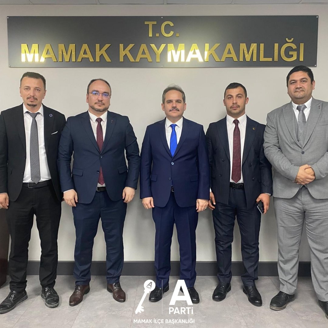Anahtar Parti Mamak ilçe Başkanlığı nezdinde İlçe Başkanımız Av.Cihan CEBECi ve Yönetim Kurulu üyelerimizle birlikte Mamak Kaymakamımız Sn Mehmet Nebi Kaya’yı ziyarette bulunduk. Sayın Kaymakamımıza İlçe Bşk tarafından plaket takdim edilmiş olup, misafirperverliği için tşk ederiz
