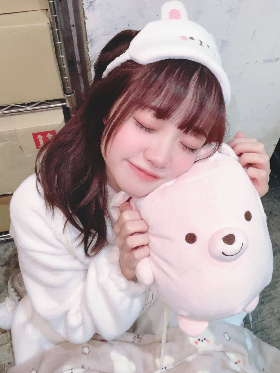 naina_hotaloop's tweet image. 明日はオンチェキ会‼️

可愛いパジャマとおはにょーん♡もおやちゅ♡も寝うもするの( *¯ ꒳¯)b枕元に置いておくと安心出来る、良い夢が見れるかもしれないチェキも撮れます!!任せてくださいっ❣️

皆GETしてねーーん❣️