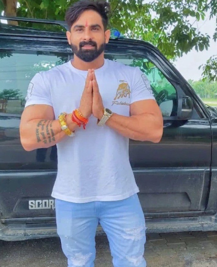 PatnaPride's tweet photo. हर्ष चिकारा राम मंदिर को बदनाम करने के लिए झूठ फैला रहा है! 
रेप मंदिर के अंदर नहीं, अयोध्या के होटलों में हुआ - 8 आरोपी गिरफ्तार
ऐसे अफवाहबाजों पर FIR हो, राम मंदिर हमारी आस्था है

 @CMOfficeUP @ayodhya_police @CMOfficeUP @ @SonipatPolice 
@112Haryana
#RamMandir #SanatanDharma #ArrestHarshChhikara