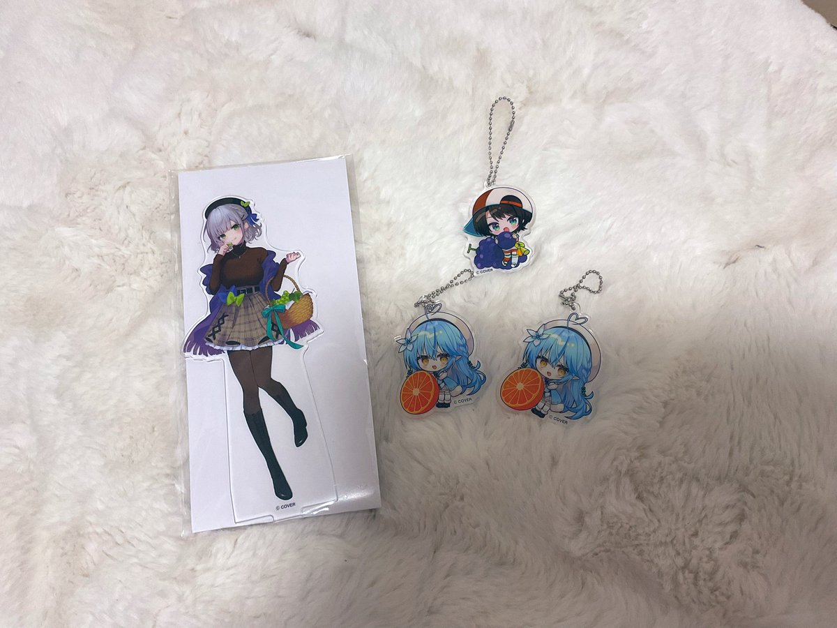 アクスタとアクキー受け取りに行ってきたー！
ノエちゃんのこのビジュ可愛すぎないか？😍
アクキー3個でいいかと思った私が間違いでした。いつも推しが引けない私…(´；Д；`)
追加で３つ注文したので明後日また取りに行きます…
ノエちゃん来て〜🙏
#BIG3 #白銀ノエル