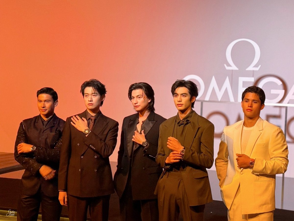 TrendforGulf's tweet photo. เป็นเกียรติอย่างยิ่งที่น้องกลัฟได้ร่วมงานเปิดตัวนาฬิการุ่น OMEGA Seamaster Planet Ocean ณ เมืองฉงชิ่ง ประเทศจีน

GULF KANAWUT 
#GulfxOMEGA
#OMEGAThailand #OMEGA #Seamaster 
#PlanetOcean
@gulfkanawut
@omegawatches
#GulfKanawut https://t.co/t0mlJR8RSy
