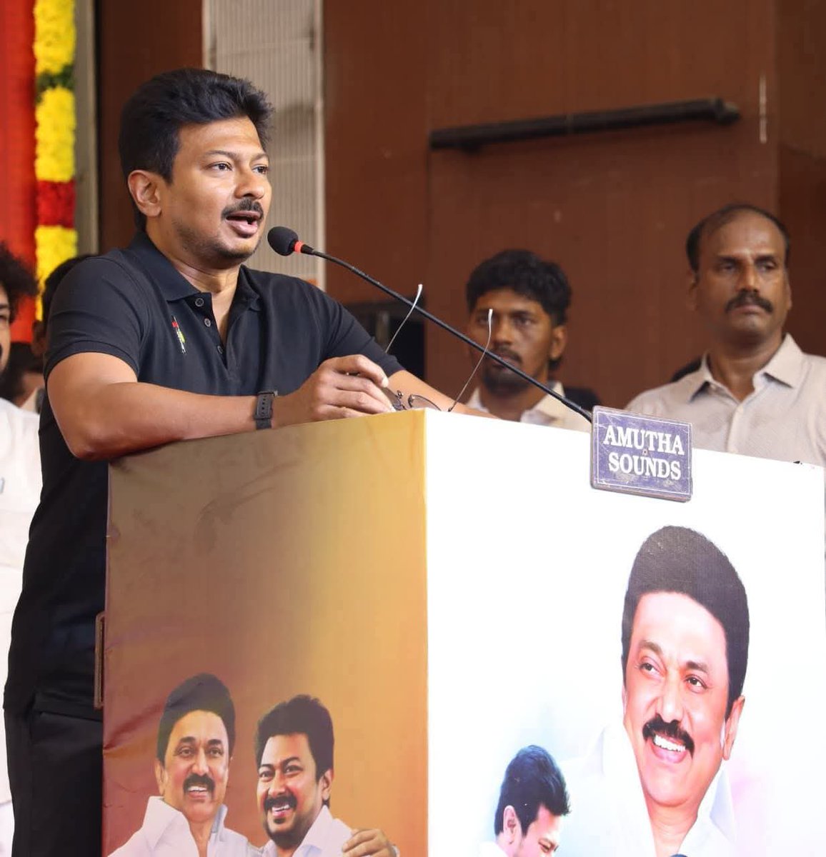 966105ca027e498's tweet image. மக்களின் இதயத்தை ஆளும் எங்கள் 
#உதயமே 

#picoftheday #HBDUdhay