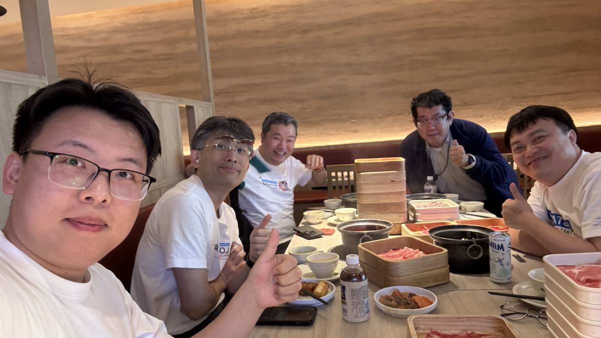 its_hard_2_name's tweet image. ✌️