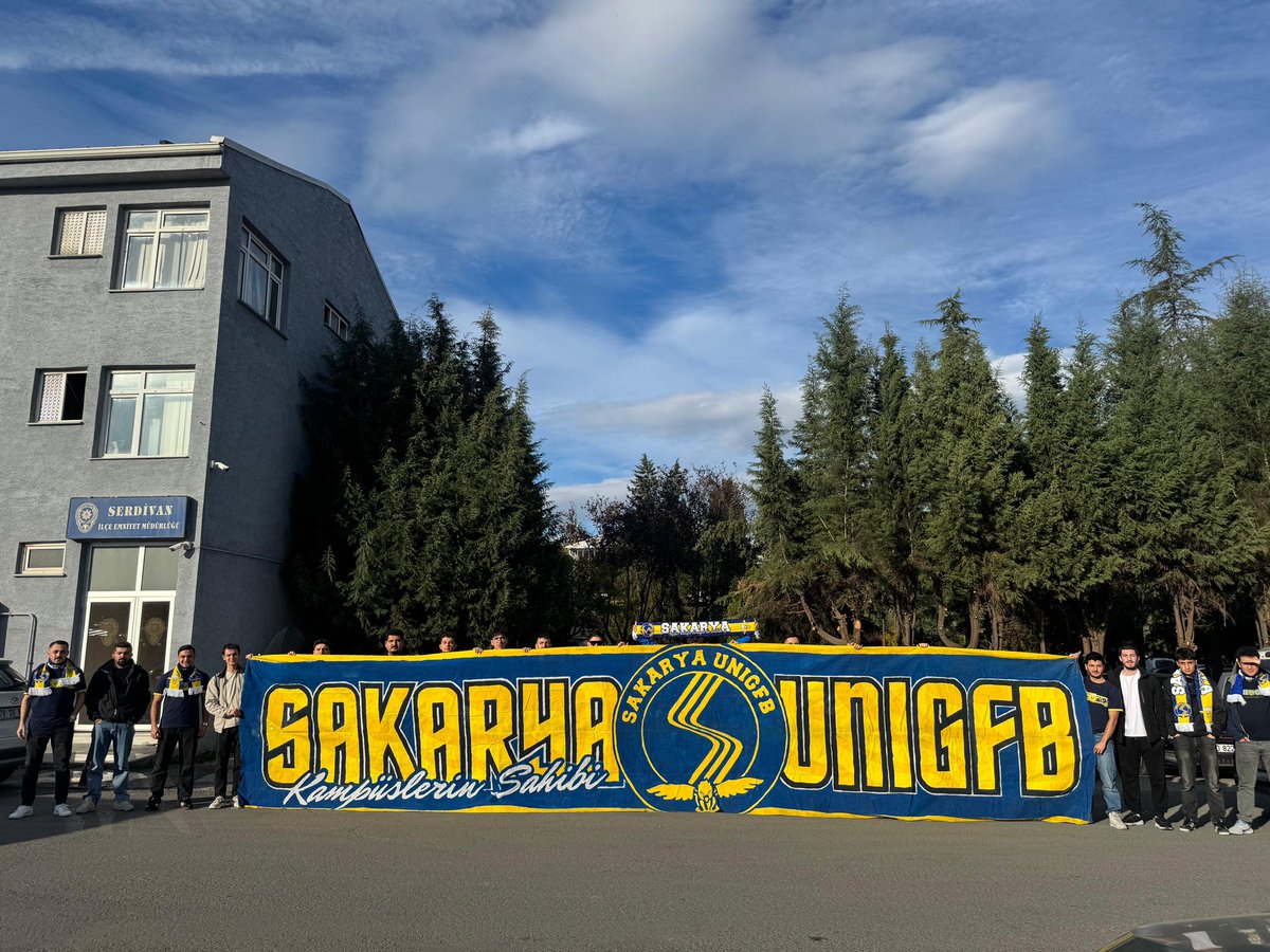 Fenerbahçe'mizi desteklemek için Kadıköy yolundayız.

#UNIGFB