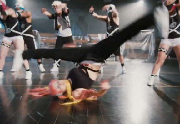 난 스컬단이 비보잉하는 게 공식이란 점이 ㄴㅁ좋음
프리즈하는 구즈마랑 윈드밀추는 플루메리라니