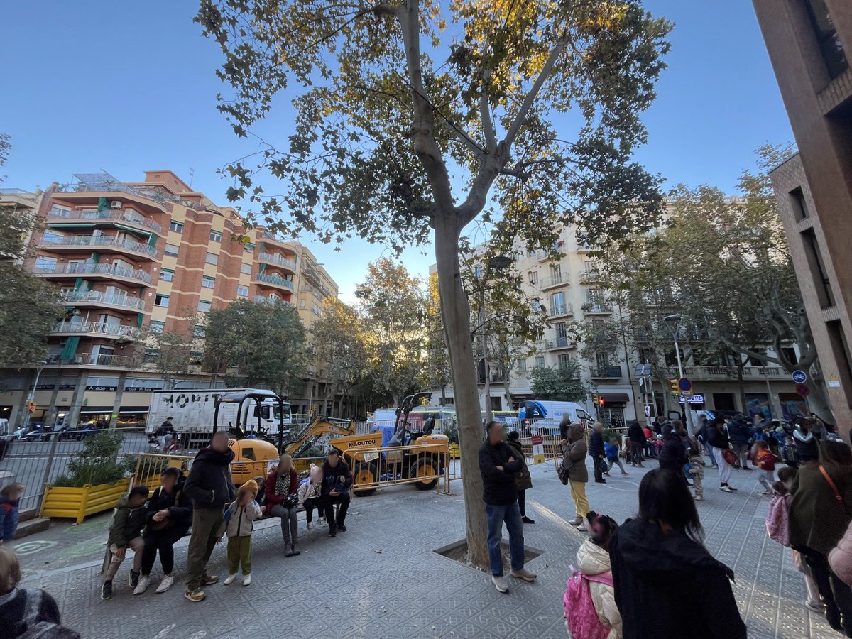 AFAJoanMiro tweet media