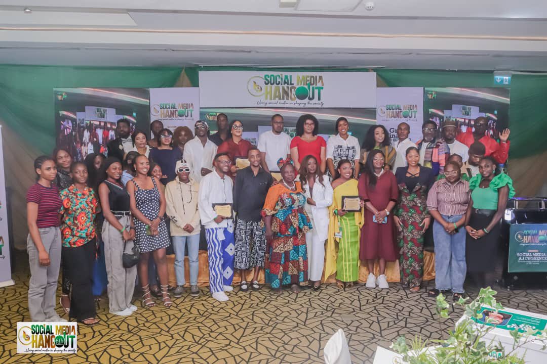 bsmhangout1's tweet image. What a spectacular success! The #BodexSocialMediaHangout stood as a testament to what happens when vision meets execution. 
The energy was high, the conversations were rich, and the entire environment radiated beauty and brilliance.

#awardees #DigitalCommunity #BodexExperience