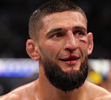 FightFanatic_'s tweet image. With no clear contender at 185 right now… it’s only right we run that rematch back 😬🔥

#UFC #MMATwitter