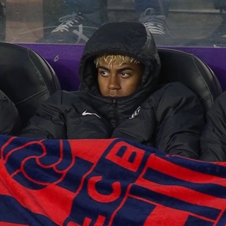 3setproblem's tweet image. Some performances belong in the bin ngl.