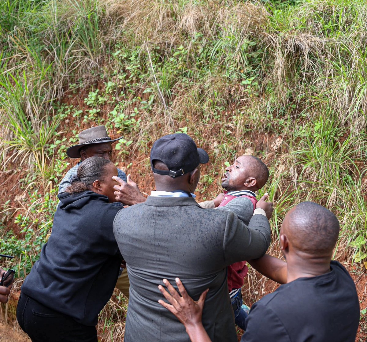 DanChepta's tweet image. It was highly unprofessional for a lawyer like the former CS and AG, Justin Muturi, to do this.