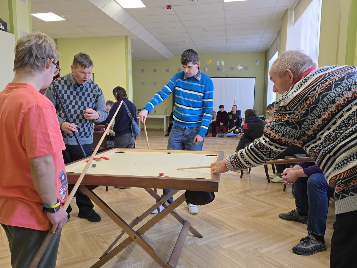 Sirsnīgu paldies "Gudenieki" filiāles klienti saka filiālei "Liepāja"! Paldies par viesmīlīgo uzņemšanu un brīnišķīgi noorganizēto sadraudzības pasākumu. Spēles, sarunas un siltā atmosfēra radīja patiesi gaišas un priecīgas sajūtas. Paldies arī par gardo cienastu un jūsu rūpēm!