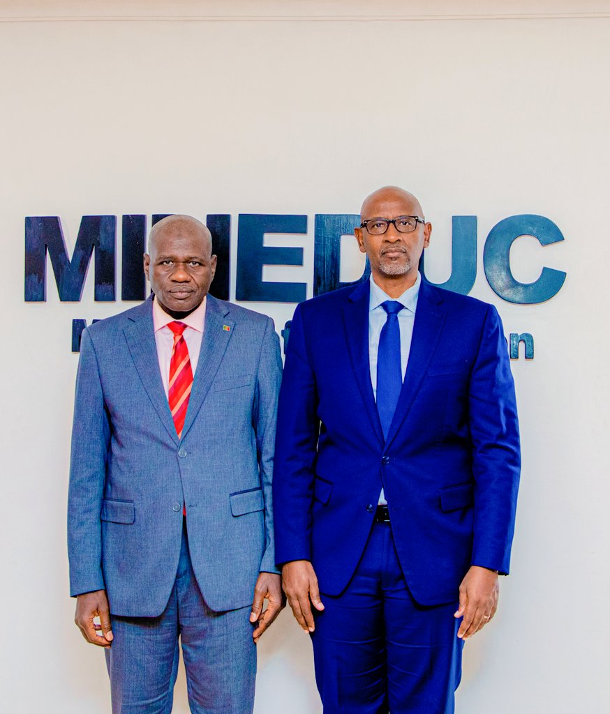 Rwanda_Edu's tweet image. Today, Minister @JoNsengimana received a courtesy call from Mr. Chaga Kone, the high Commissioner of Mali to Rwanda. Their discussion focused on exploring potential areas of collaboration in the higher learning sector.