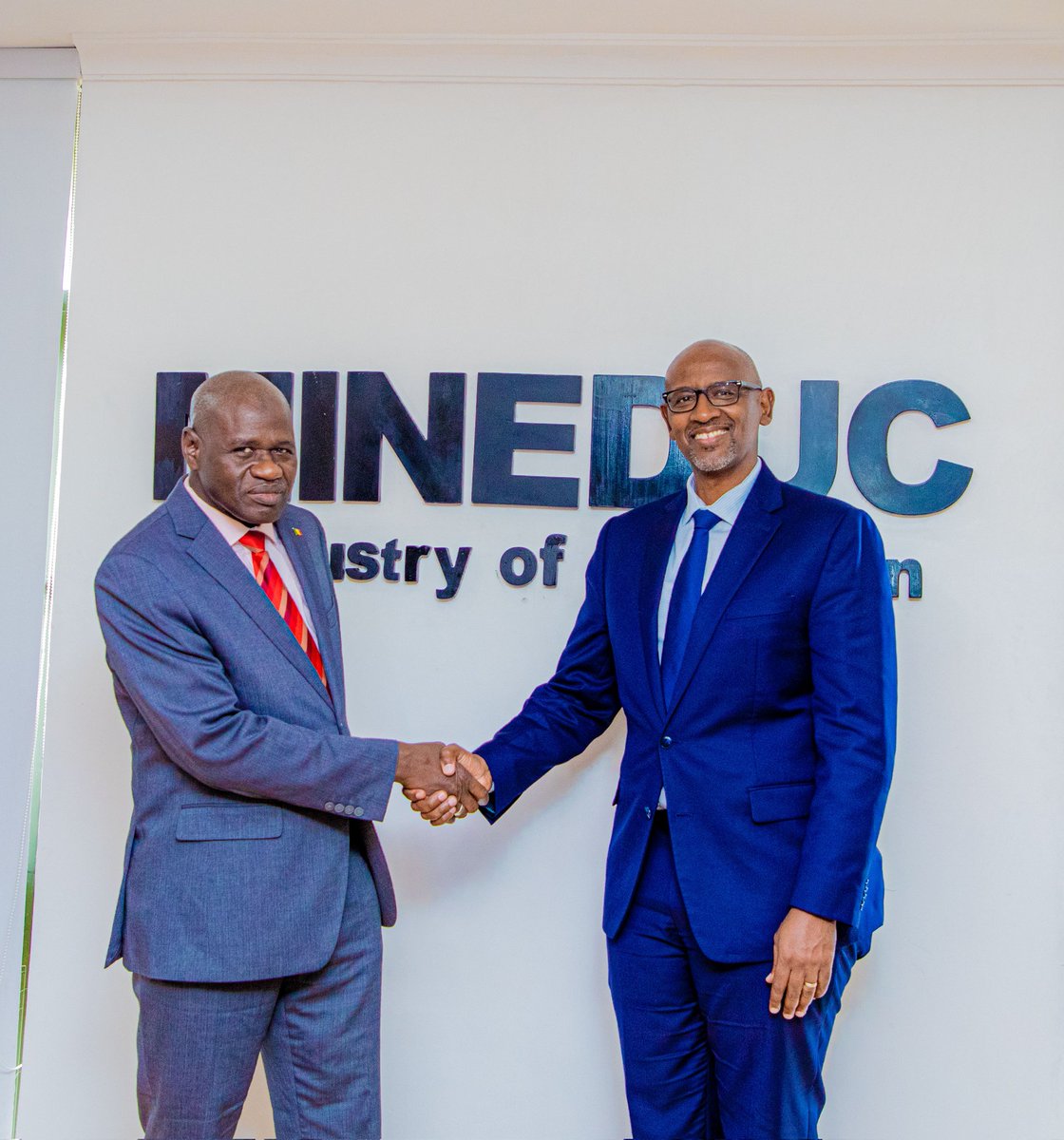 Rwanda_Edu's tweet image. Today, Minister @JoNsengimana received a courtesy call from Mr. Chaga Kone, the high Commissioner of Mali to Rwanda. Their discussion focused on exploring potential areas of collaboration in the higher learning sector.