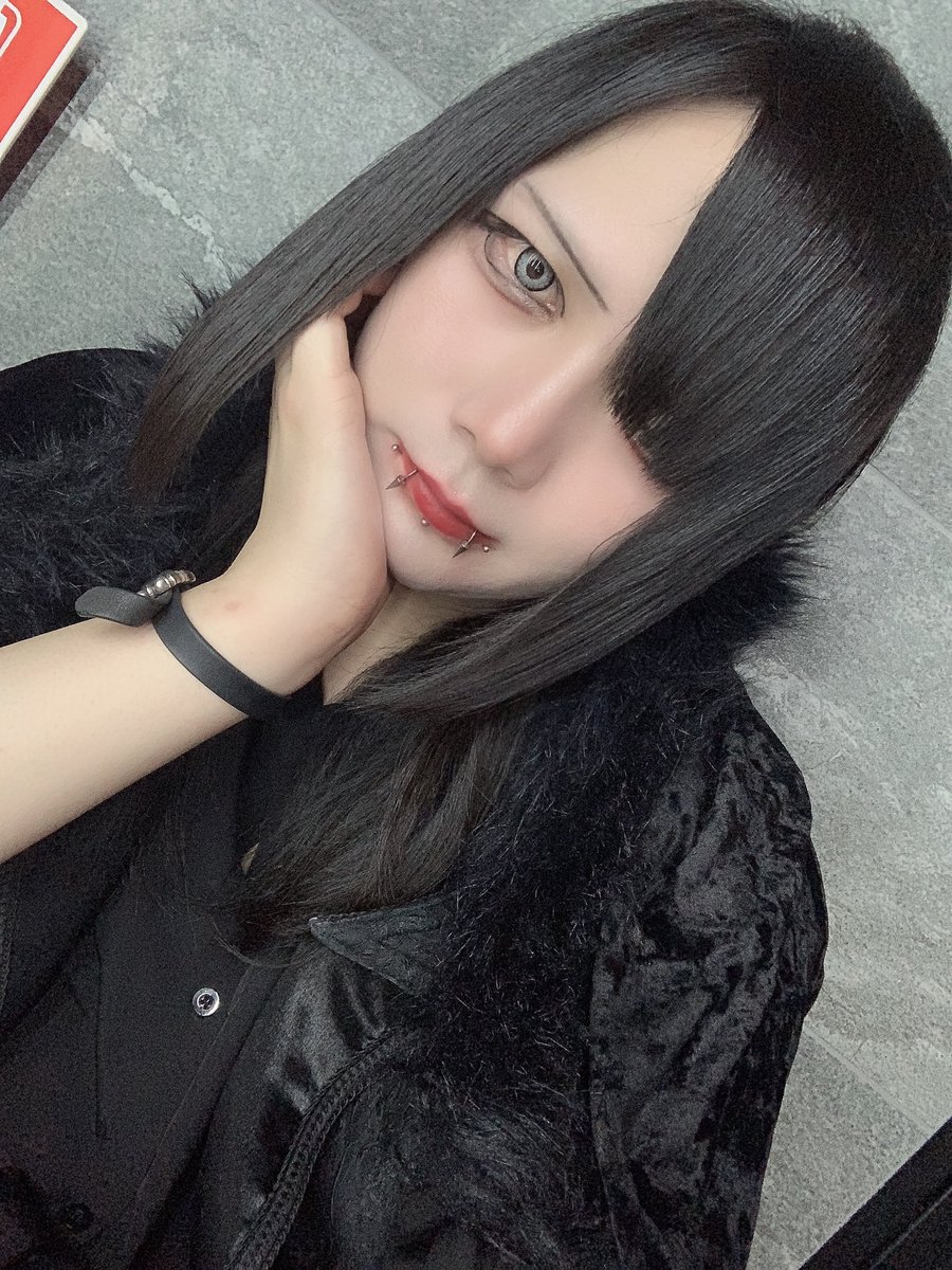 atom_yo_ka's tweet photo. 久しぶりにXも動かそうかな

#V系好きな人と繋がりたい 
#Vホス 
#バンギャさんと繋がりたい
#ホスト
#大阪
#担当探し
#V系 https://t.co/VTkkk00PWV