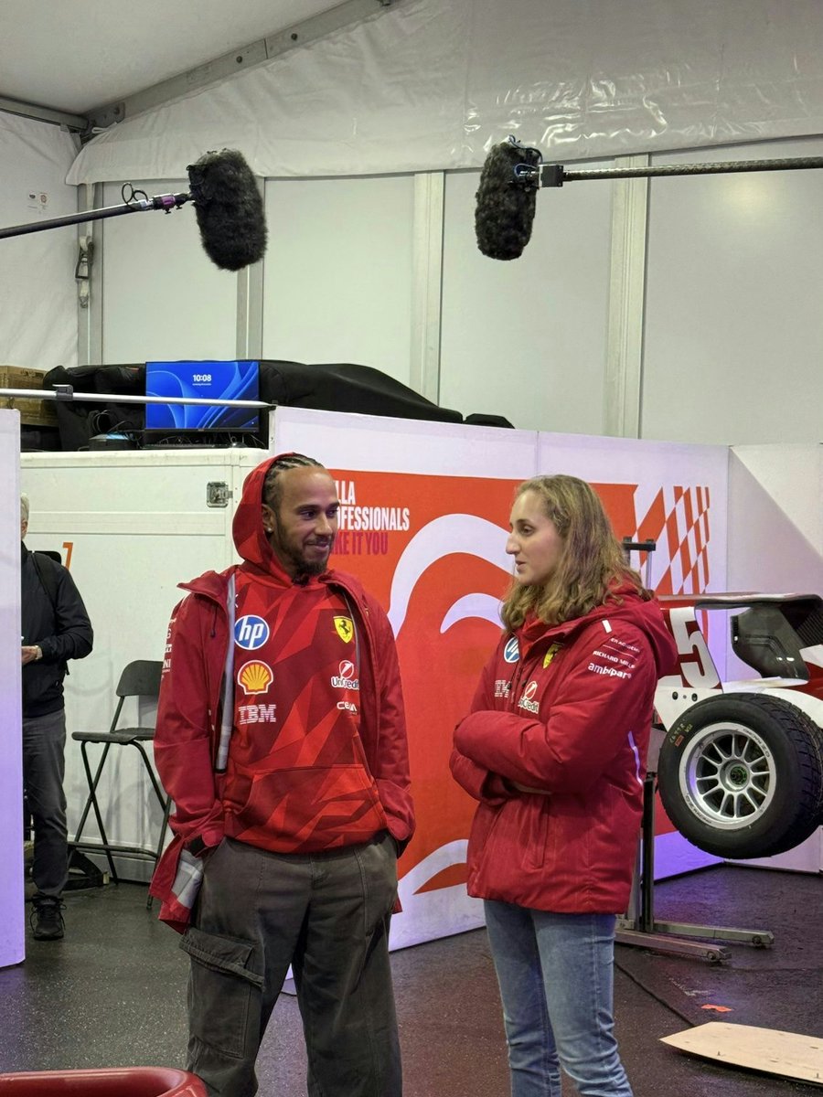 f1academy's tweet image. You&apos;ve got mail from Vegas. Love, Admin 💌

#F1Academy #LasVegasGP