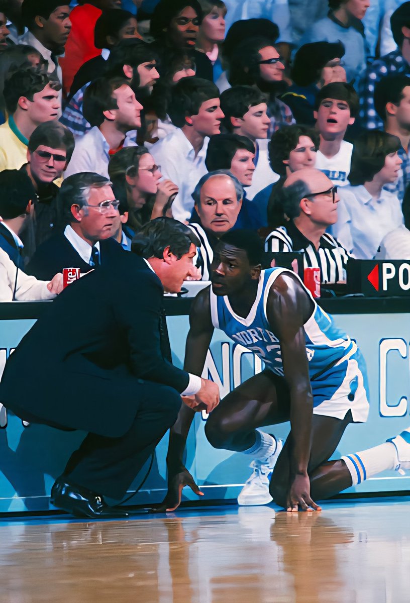 uncsportsphotos's tweet image. Learning From The Dean of College Basketball.  One of my favorite all time Carolina photos.  #UNCBasketball #UNCommon #tarheels #GoHeels #ACC #CarolinaFamily #uncbball #GDTBATH #UNC #Carolina PHOTO COURTESY OF:  Getty Images