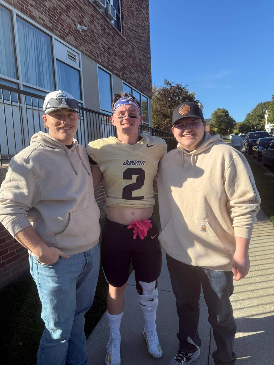 Riley Clevenger tweet media