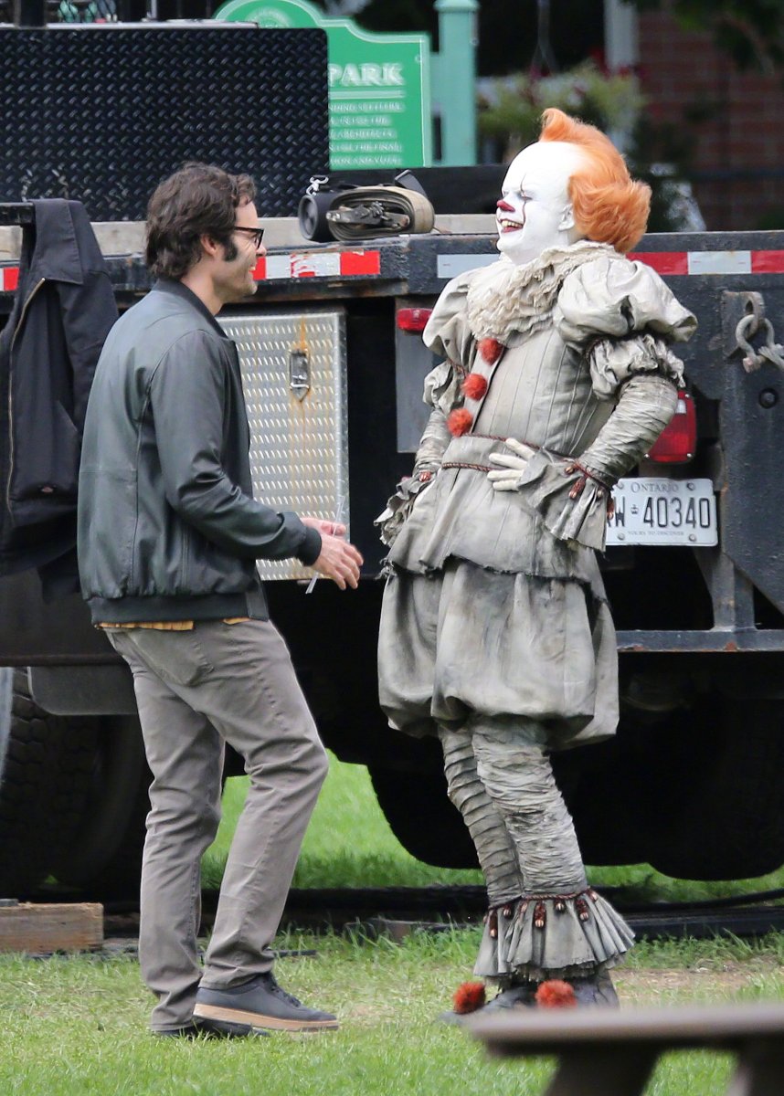 skarsgardphoto's tweet image. On the film set of the movie IT 2, Bill Hader asked Bill Skarsgård what kind of editing was done to achieve the effect in the first movie. Skarsgård, responded by saying &quot;Oh, you mean this?&quot;