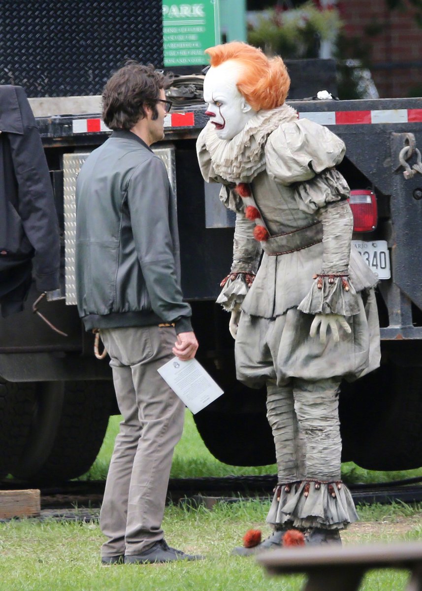 skarsgardphoto's tweet image. On the film set of the movie IT 2, Bill Hader asked Bill Skarsgård what kind of editing was done to achieve the effect in the first movie. Skarsgård, responded by saying &quot;Oh, you mean this?&quot;