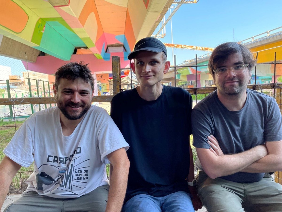 hagov_maha's tweet image. A Santi le voy a bancar toda la vida que es un tipo que se hizo grande hablandole a los que tiene al lado
En una industria hiper globalizada donde todos quieren ser estrellas, de Santi no soportan que sea Argentino, y lo atacan como atacaban al Diego
Yo? De su lado de la frontera