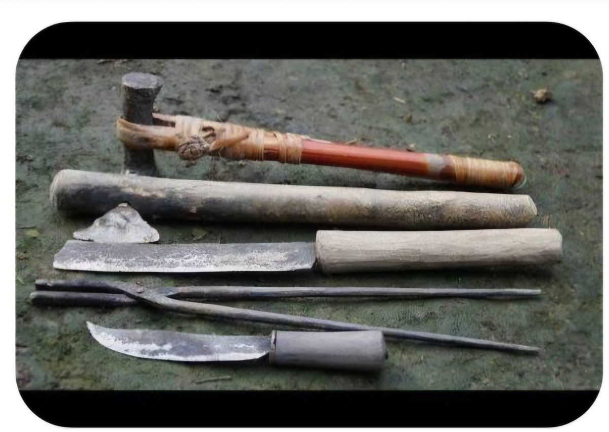 Today we have been verbally giving instructions to each other om how to make Iron Age tools and how to build a hillfort. We used our prompt sheets to include different word classes in ourr instructions #English #talk #partnerwork