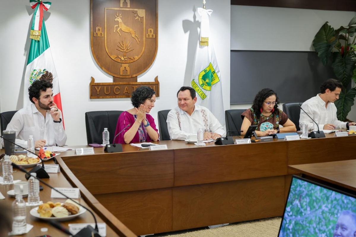 HazRuidoYuc's tweet image. Aseguran #recursos para la conservación de 11 áreas naturales protegidas

El programa de financiamiento #HerenciaMaya contempla la preservación de 54 mil hectáreas de manglares, 280 kilómetros de costa, así como corredores biológicos, selvas y cenotes.➡️tinyurl.com/5c6pyzdz