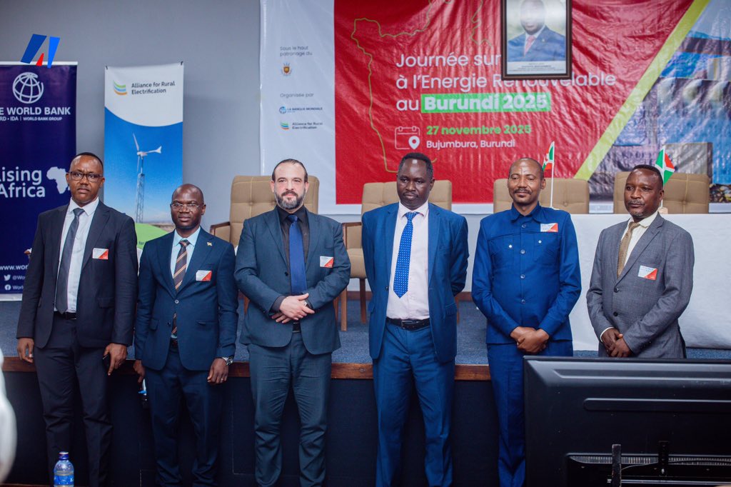 akezanet's tweet image. 🔴#BREAD2025: 3,49 milliards USD sont nécessaires pour atteindre l’objectif COMPACT Énergie du Burundi d'ici 2030. 
================
La concrétisation de cet objectif repose sur 5 accords de partenariats stratégiques qui ont été signé durant le #BREAD2025, dont un protocole