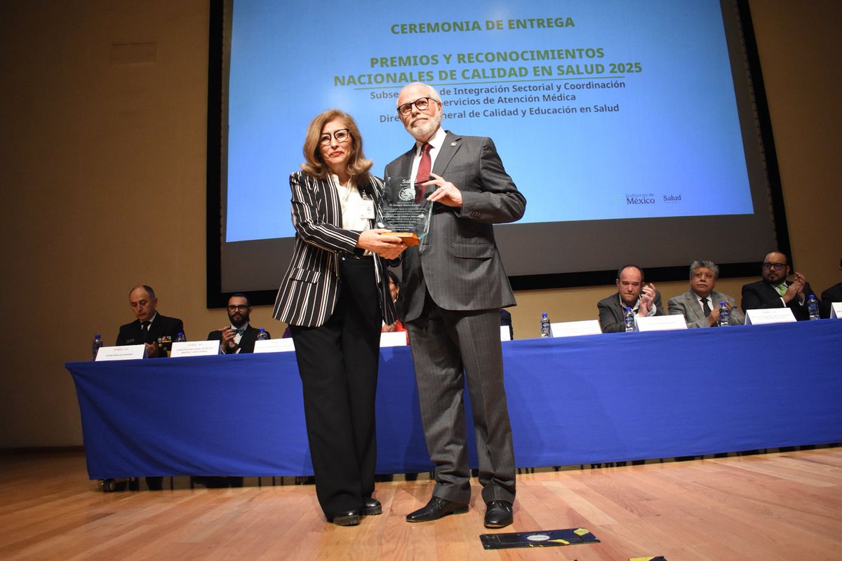 Se entregan los Premios Nacionales de Calidad en Salud 2025 y se reconoce el legado del Dr. Enrique Ruelas