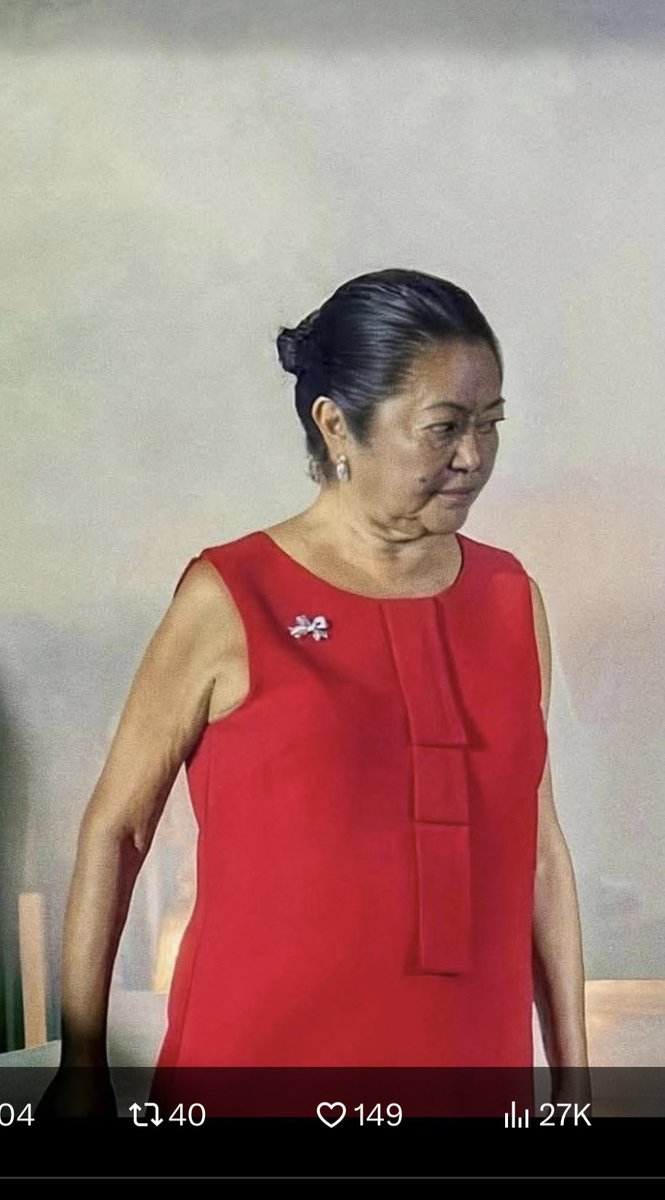 #coke pa more.. tuyong tuyo na ang balat,  paano nalang kaya ang utak ng mga ito, kaya di nakaka isip ng maayos ang presidenti para bayan e.. tsk tsk #BBMResign