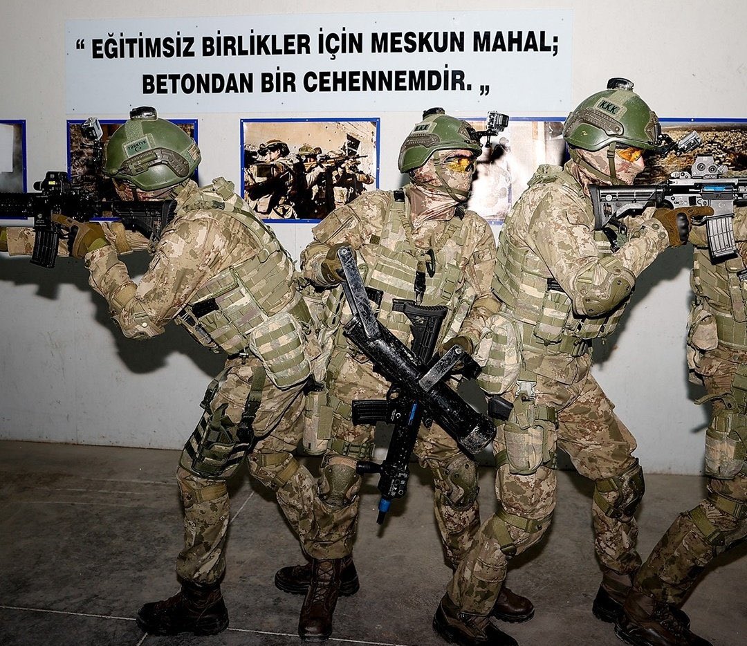 Taktik Değil Herhalde tweet media