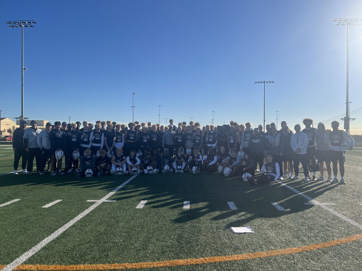 We are grateful to have practice on Thanksgiving again! See you all in Arlington tomorrow at 2pm! 🏆🏆🏆
#TheStandard