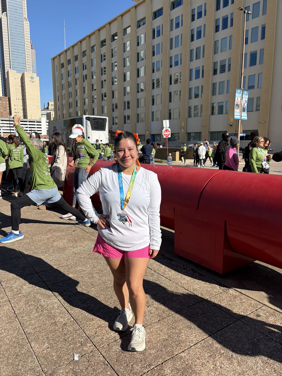 blherndz's tweet photo. I just ran 8 miles 🏃‍♀️🦃✨ https://t.co/WFnY62GbiQ