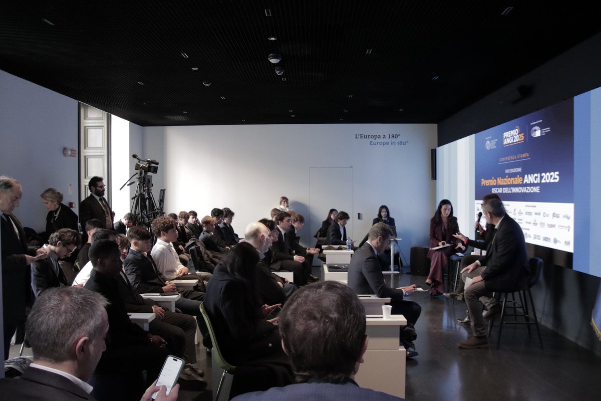 gabferrieri's tweet image. 🇪🇺🇮🇹 Si è tenuta questa mattina presso l’Europa Experience – David Sassoli del #ParlamentoEuropeo a Roma la conferenza stampa di presentazione dell’ottava edizione degli Oscar dell’Innovazione, il premio promosso dall’Associazione Nazionale Giovani Innovatori (#ANGI) che celebra…