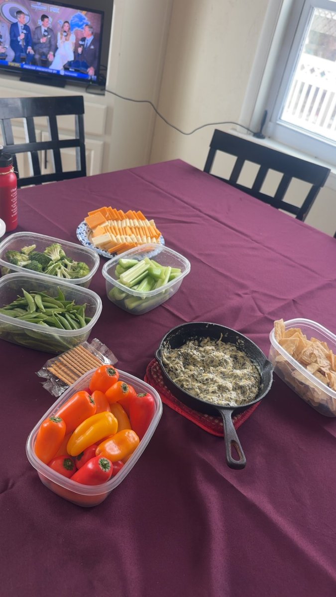 KrisScheider's tweet photo. Prefeast food, before the actually feast! #Thanksgiving2025 #teamham https://t.co/khb6pdEhQV